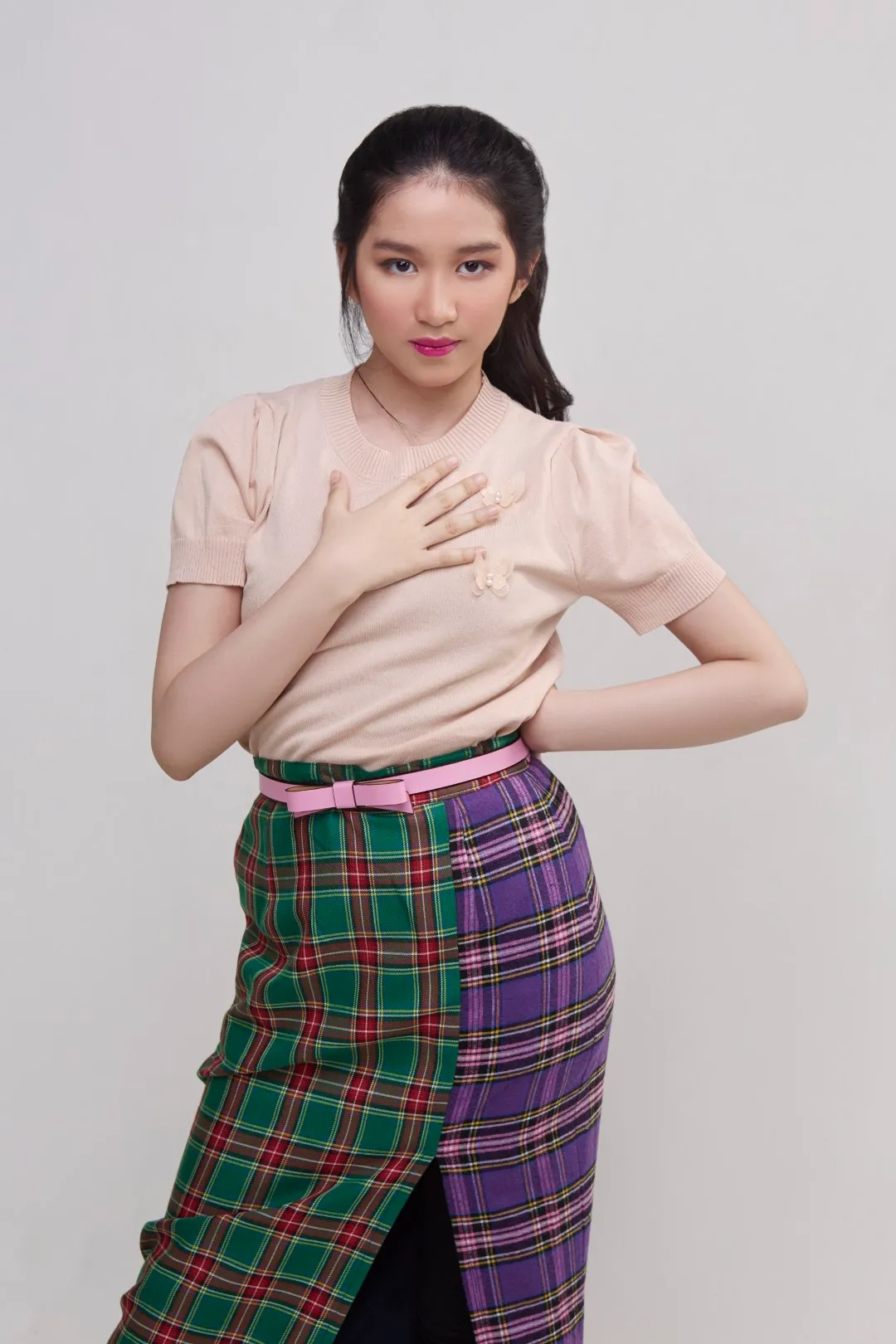 Contoh-Entertainment-0480-1