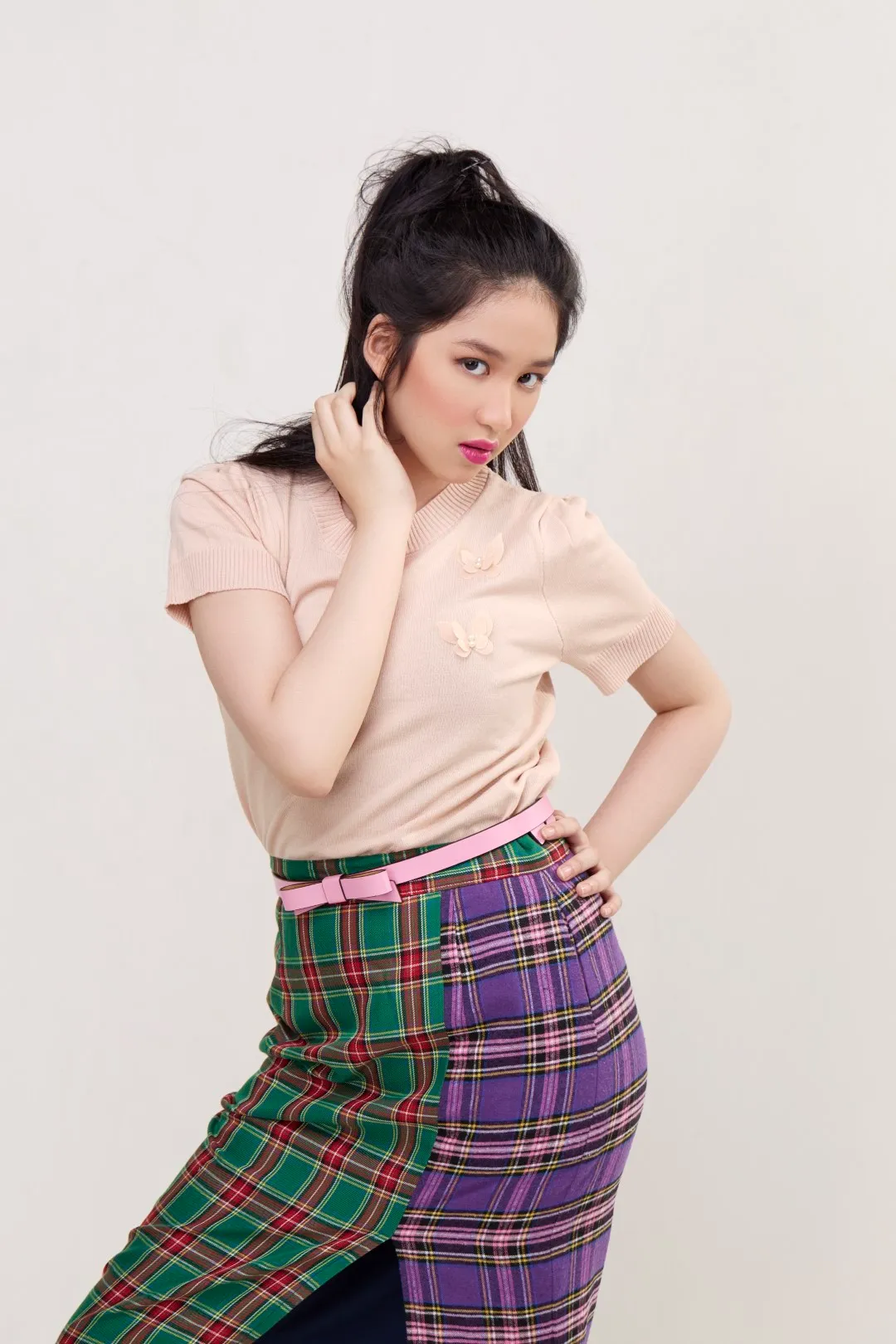 Contoh-Entertainment-0524-1